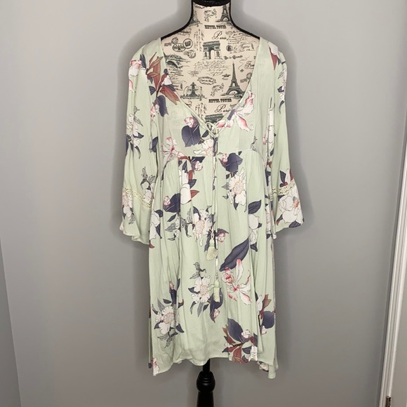 Harlow Mint Green Floral Dress (Small) - Picture 1 of 5
